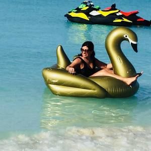 Meet your Posher, Arlyn